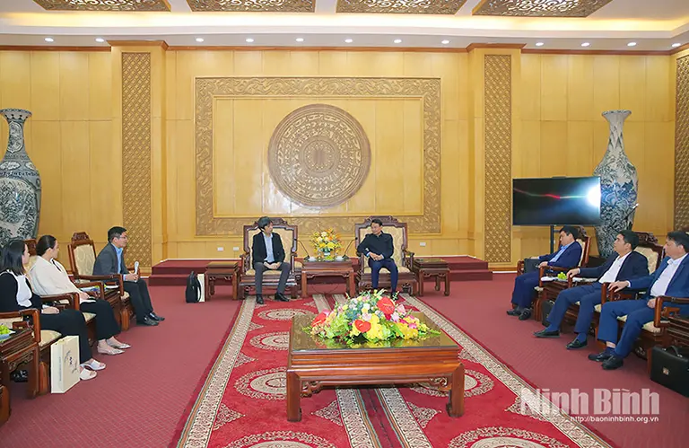 Đồng chí Bí thư Tỉnh ủy Đặng Xuân Phong tiếp xã giao lãnh đạo Công ty TNHH Aeon Việt Nam