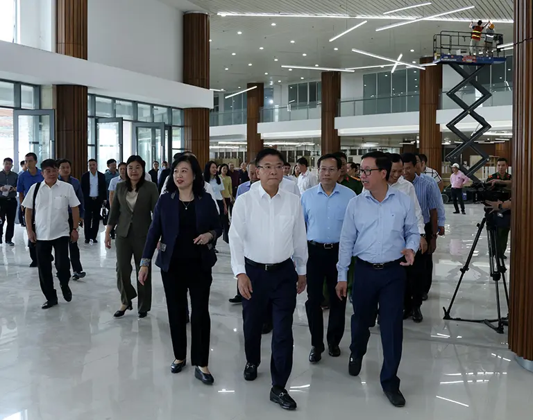 Phó Thủ tướng Lê Thành Long kiểm tra, đôn đốc tiến độ dự án cơ sở 2 Bệnh viện Bạch Mai và Việt Đức